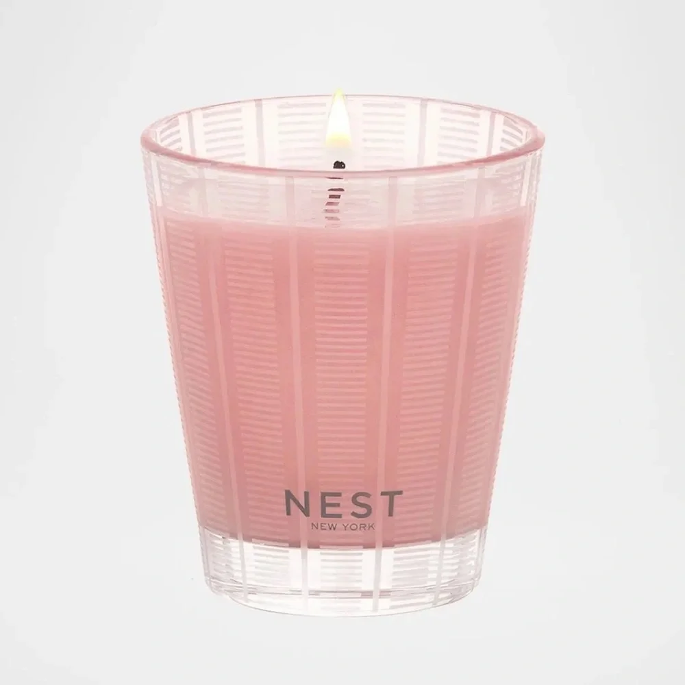 Nest Wellness Pink Scented Candle